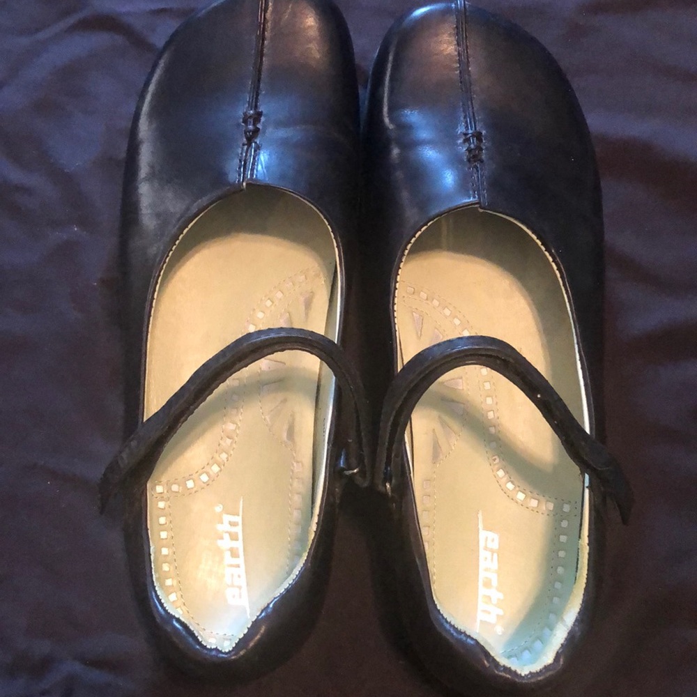 Earth Shoes- Solar (black)